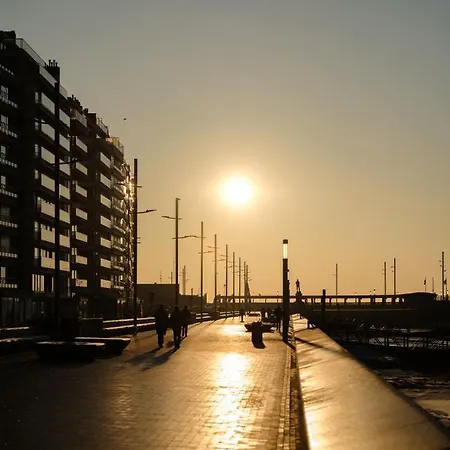 Apartamento Stijlvolle En Lichtrijke Design Penthouse Met Prachtig Uitzicht Te Wenduine